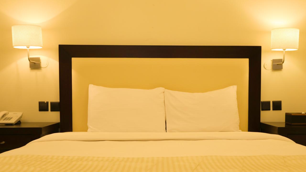 Remas Hotel Suites - Al Khoudh, Seeb, Muscat Exterior photo